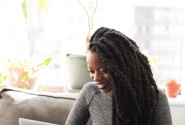 pexels-divinetechygirl-1181498